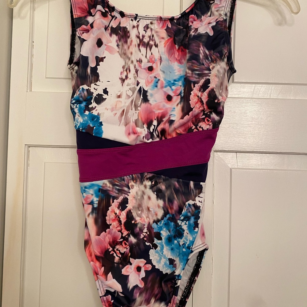 Like new medium floral print Motionwear leotard